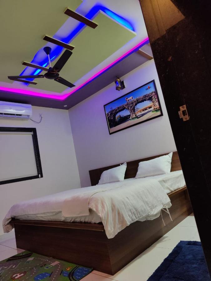 Hotel Sardar Rooms Garudeshwar Exteriör bild