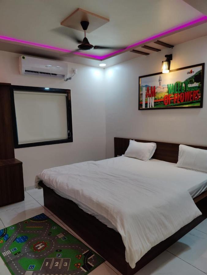 Hotel Sardar Rooms Garudeshwar Exteriör bild