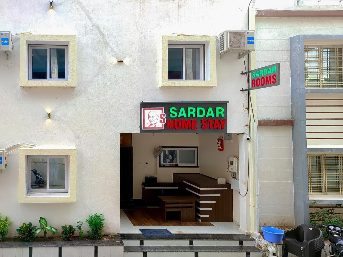 Hotel Sardar Rooms Garudeshwar Exteriör bild